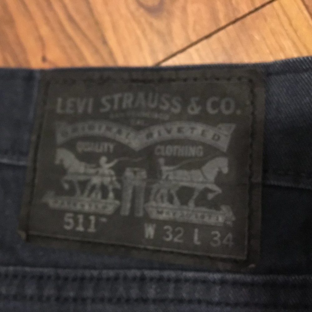 Mens Levis 511 Slim Fit style